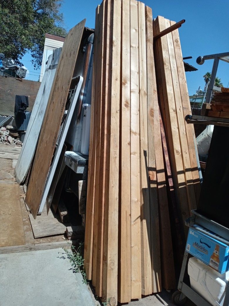 LUMBER--Wood. Post... MADERA( Barrotes).4x4x8.$15.00 Each