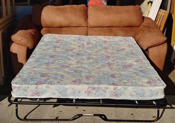Beautiful like new Sofabed no stains, rips, or smells.