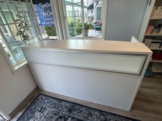 Reception Desk – White Laminate – Excellent Condition
