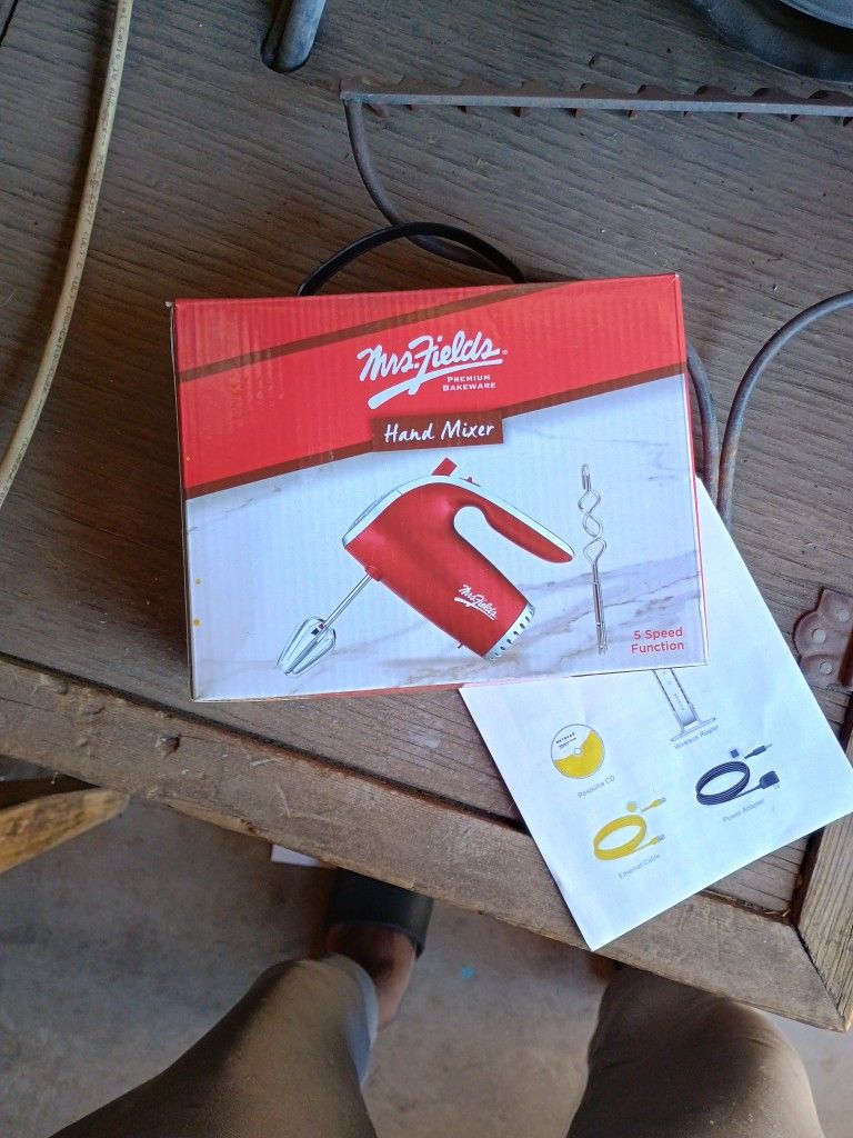 Hand Mixer
