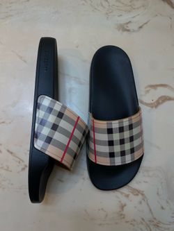 Size 10 burberry slides