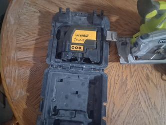 Dewalt Cross line/ plumb spot combination lazer