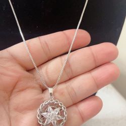 Flower Pendant 