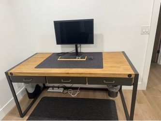 Industrial Wood & Metal Desk – Excellent Condition!