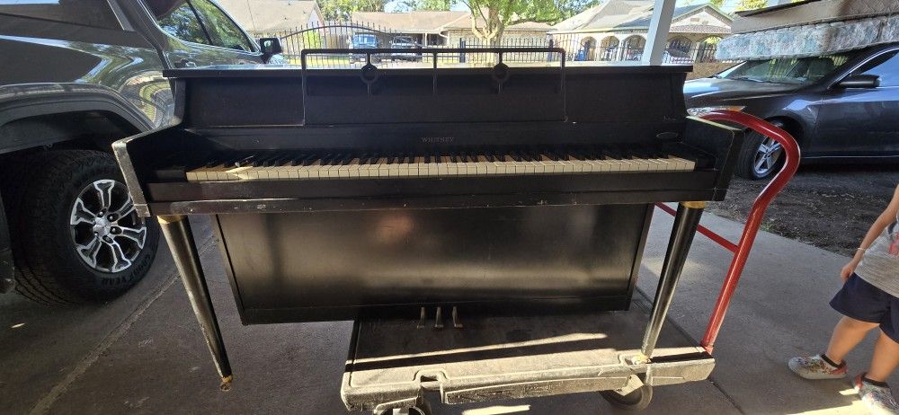 Kimball Whitney Piano