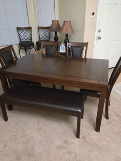 Dinning Room Table With Chairs And Bench
