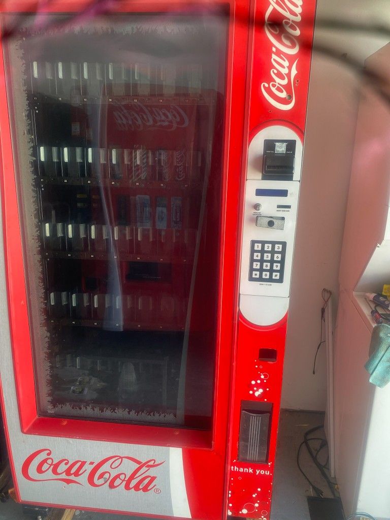 Royal Vision Vendor RVV-500 Glass Front Vending Machine