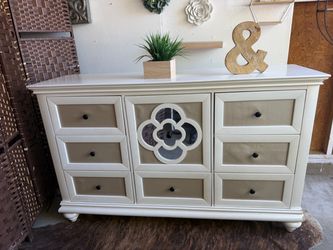 Dresser with Mirror Detail