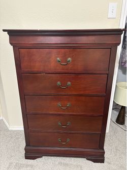 Five drawer Dresser
