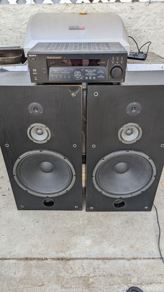 Sony Receiver....185 Watts W/12" Wooders