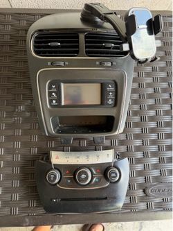 11-20 Dodge Journey Radio + Dash Information Display 4.3