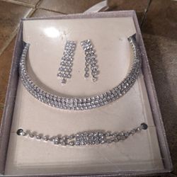 3pc Wedding Set- Earrings/Necklace/Bracelet Set 