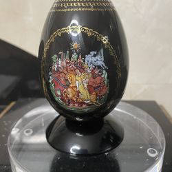 Vintage Russian Legend Ruslan and Ludmila Porcelain Fairy Tale Egg Black Lacquer 