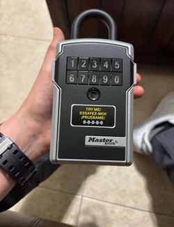 Portable BluetoothLock Box for Keys, Metal, 3-1/4 in - 7-13/64 in