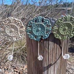Triple Shabby Chic Wall Hook Rack $25 Obo