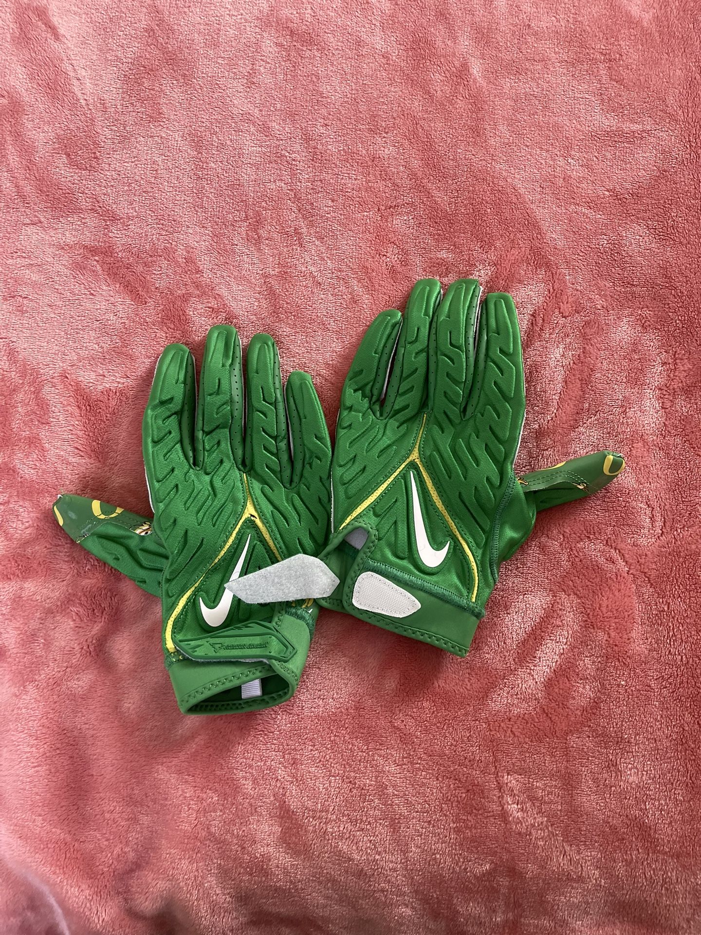 Oregon Football Gloves