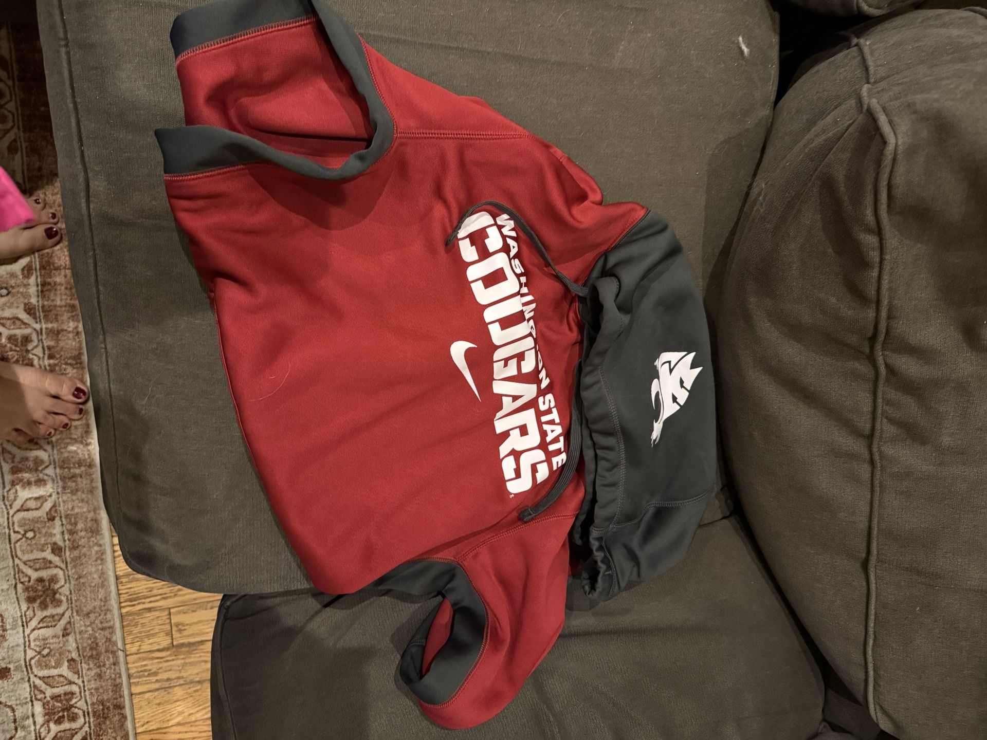 Adult Size S WSU Sweatshirt