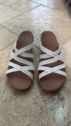 Women’s wedge sandals