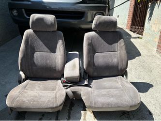 Toyota Tacoma seats