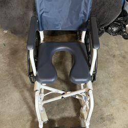 Commode/Shower Wheelchair