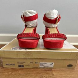 Michael Kors Heels – Simple Style and Grace line hear