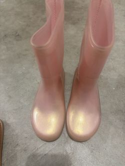 Rain boots