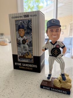 2026 new in the box Cubs Sandburg bobblehead.