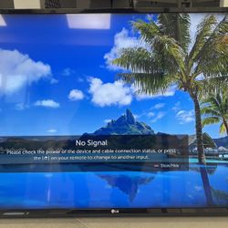 The LG 43UM6910PUA is a 43-inch 4K UHD