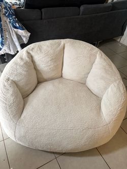 Oversized Round Cuddle Chair Cream Sherpa