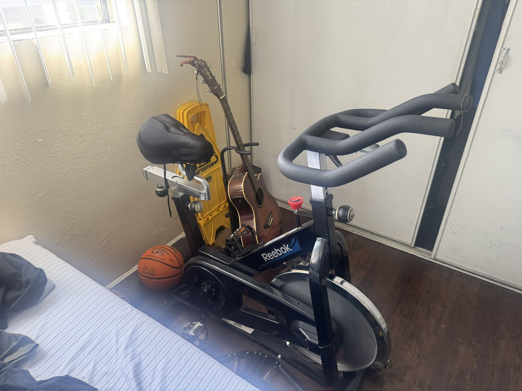 Bicycle Exercise Rebook Black