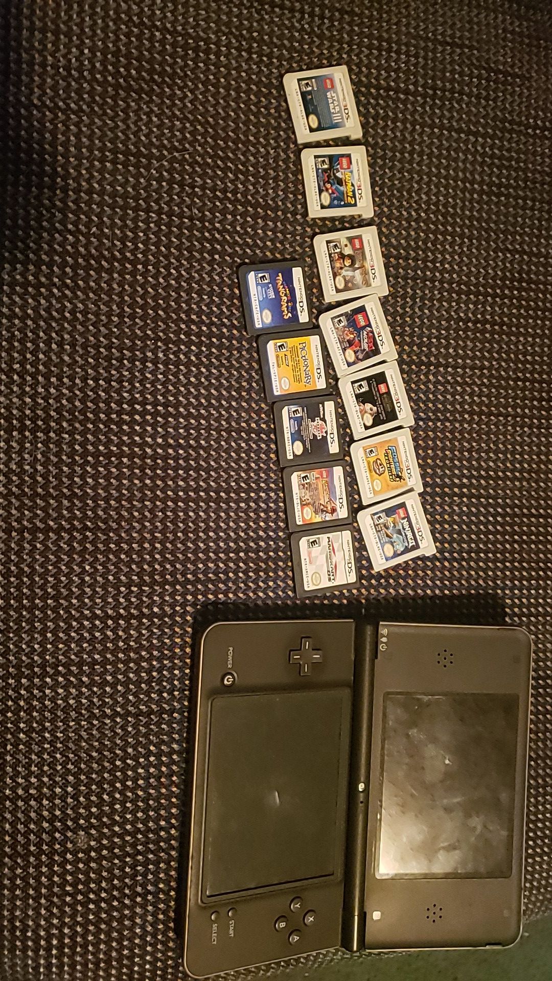 Nintendo ds with 11 games "3ds games and D's games" with case