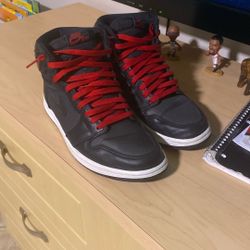jordan 1 satin gym red
