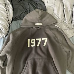1977 Essentials Hoodie NO TRADES