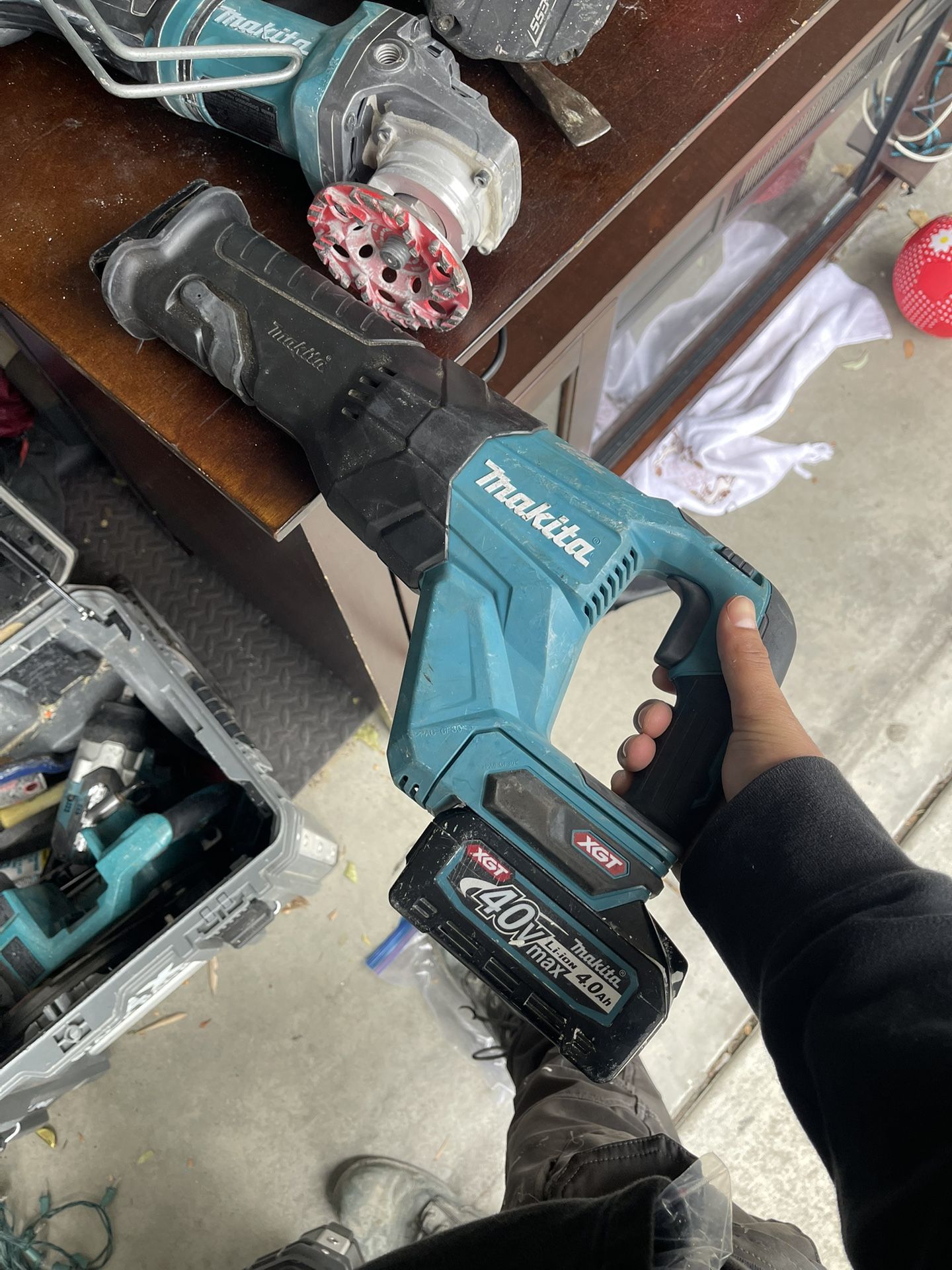Makita 40v Sawzaw recipro saw