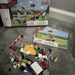 Snoopy Lego Set
