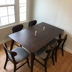 table and 6 chairs