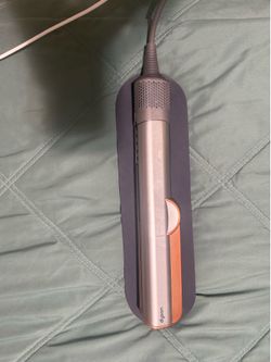 Dyson- strengthener/plancha