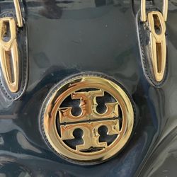 Tory Burch Navy Blue Bag With Gold Accents  👛