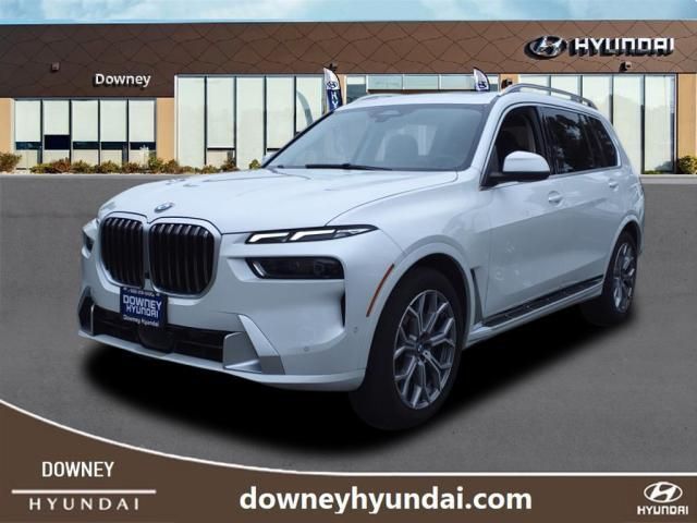 2023 BMW X7