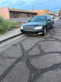 2000 Lexus LS 400