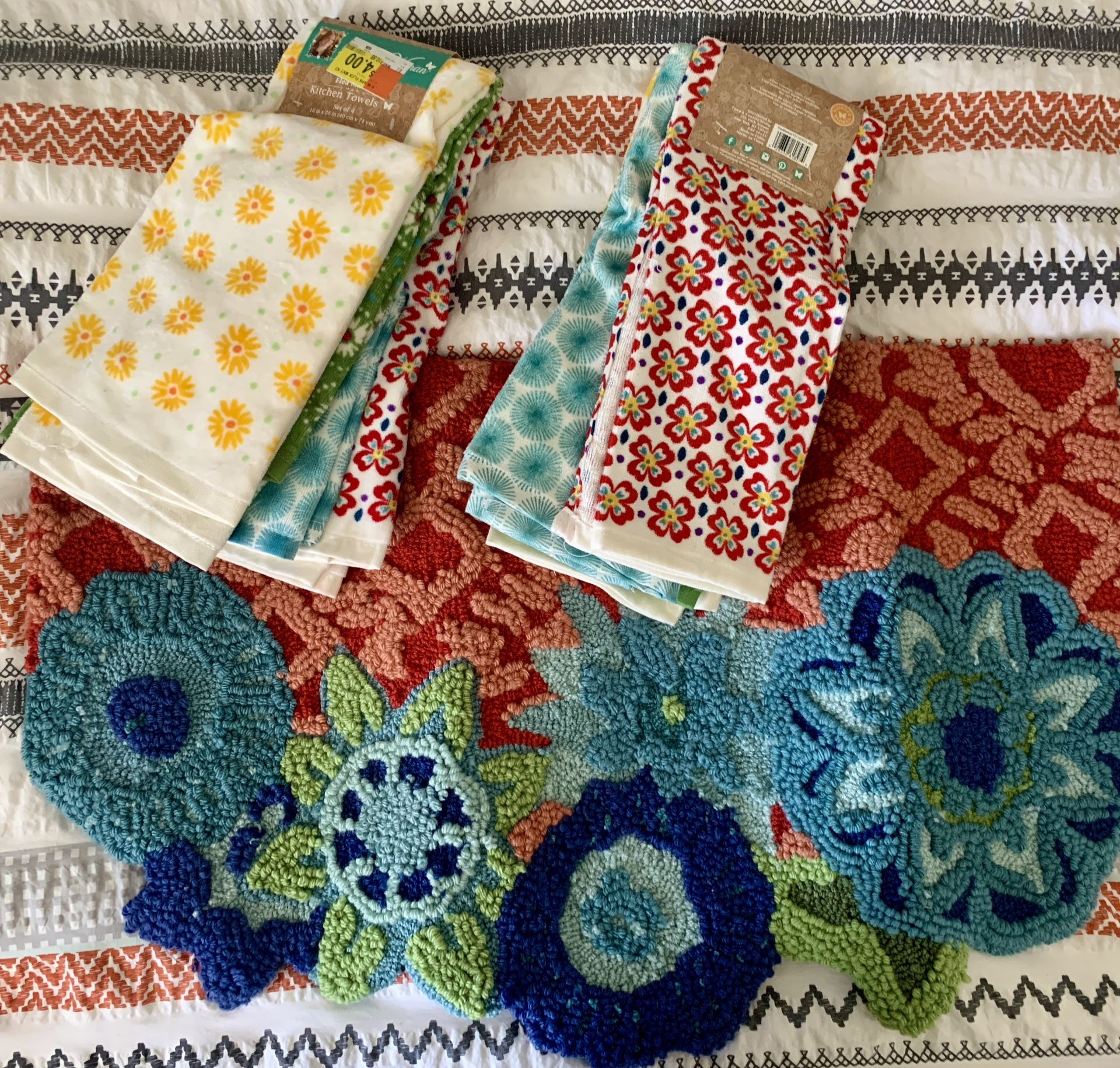 Pioneer Woman Kitchen Towels & Rug
