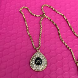  CC NECKLACE