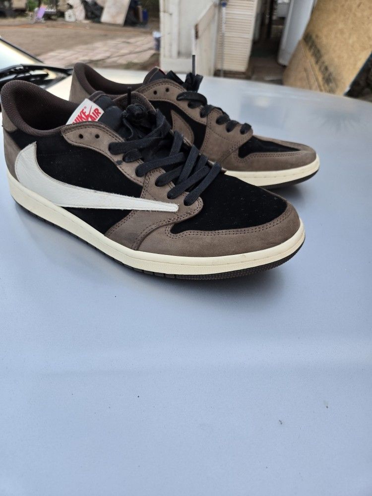travis scott nike air jordans,mocha,size 13