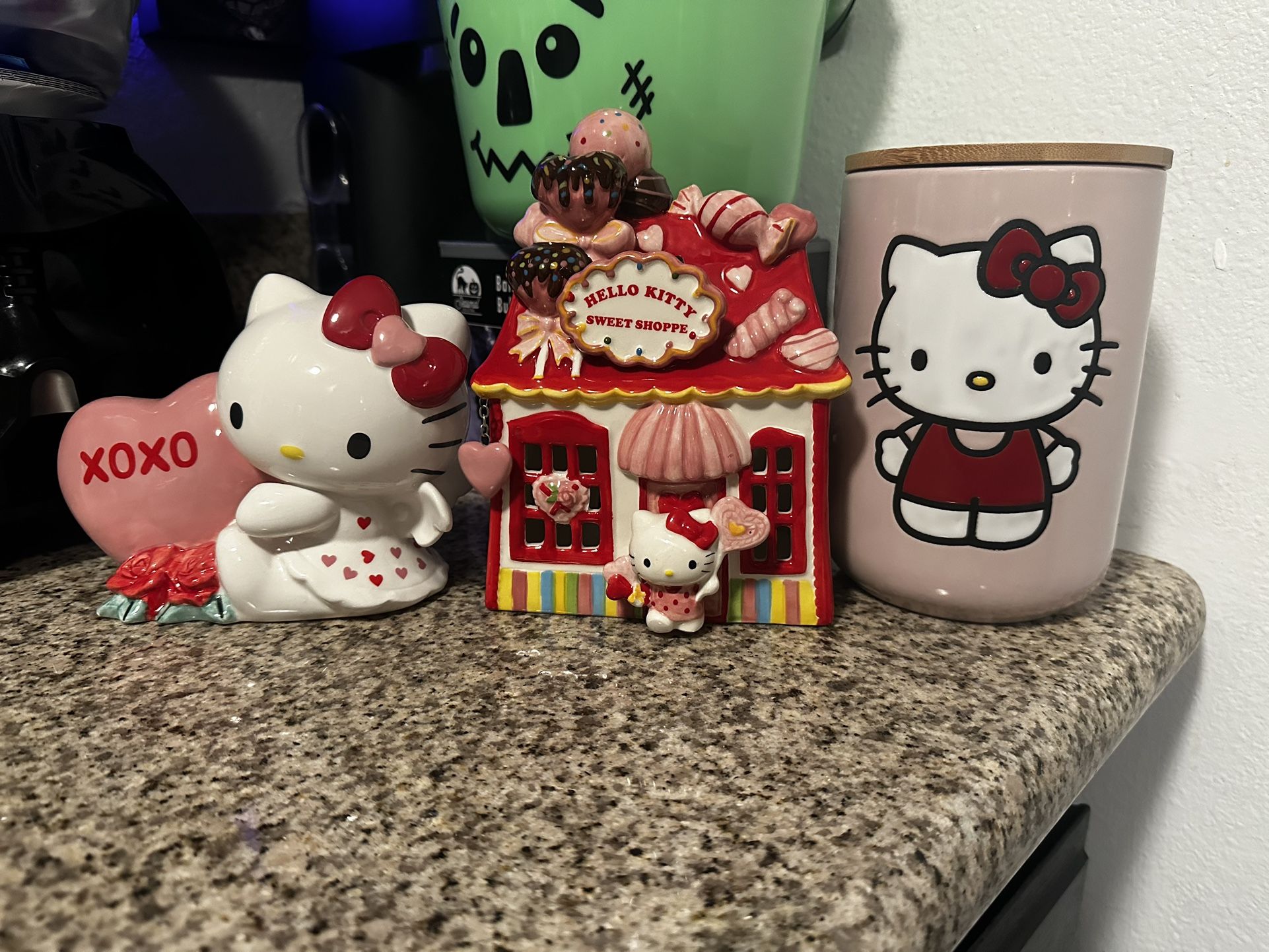 Hello Kitty Ceramics 