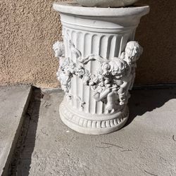 Cherubs Pillar Plant Stand