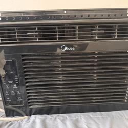 Midea Window Air conditioning unit