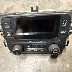2013-2018 Ram 1500 OEM radio