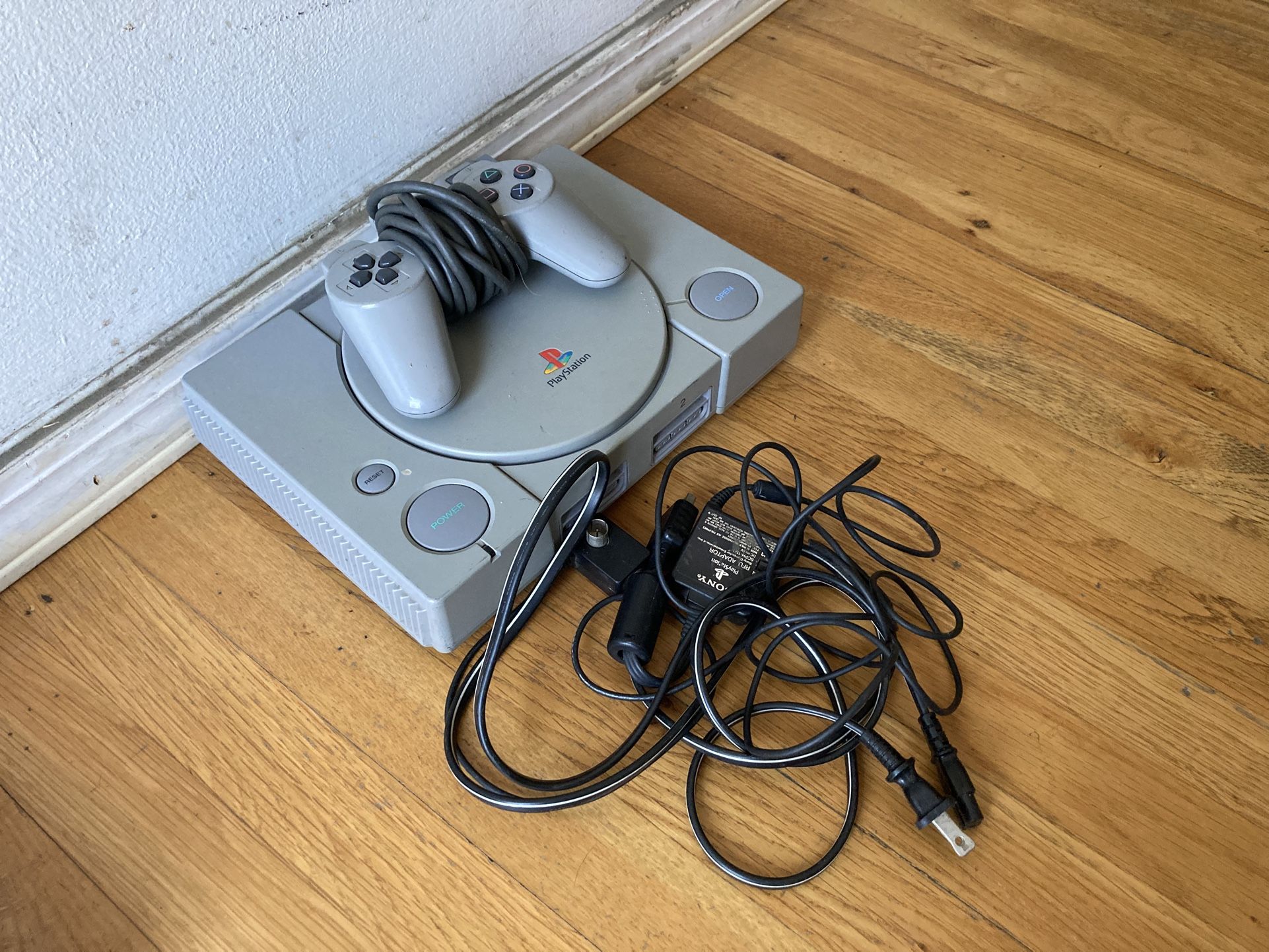 Play Station