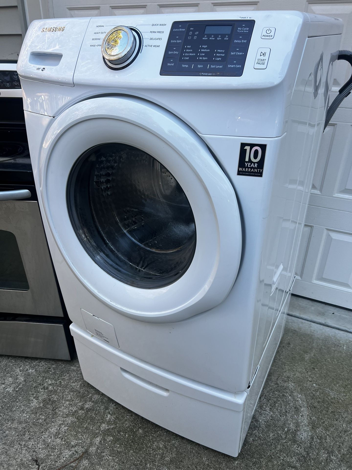 Matching Washer &Dryer /w Pedestals Attached 