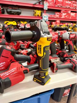 DEWALT 20V XR Cordless 4-1/2. in. to 5 in. Variable Speed Angle Grinder (Tool Only)